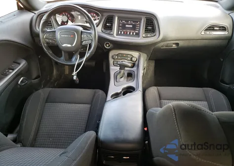 2023 Dodge Challenger Sxt z USA, uszkodzony, nr VIN 2C3CDZAG7PH602812